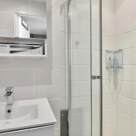 Stunning 1br Flat Near Montmartre Apartment